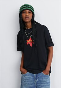 Santa Cruz WOOTEN BIONIC OVERSIZED - Marškinėliai su spaudiniu - black