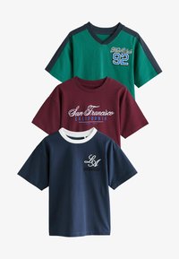 Niet geselecteerd, blue green embroidery sports