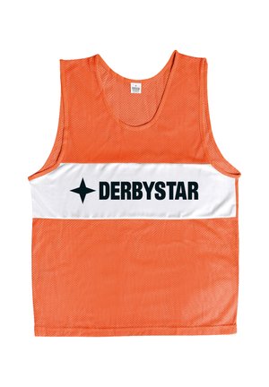 Pomarańczowy siatkowy sportowy strój z szerokim białym poziomym paskiem, na którym znajduje się czarna gwiazda oraz napis „DERBYSTAR” pogrubionymi literami.