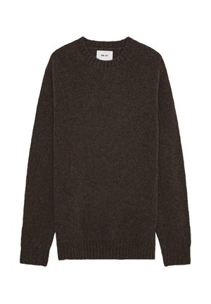 Brun ulltröja med rund halsringning, långa ärmar och ribbade muddarna. Texturerad tyg i en enfärgad design, med en liten etikett vid halsen.