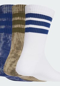 Tre par mid-calf sokker: blå, olivengrønn og hvit med blå striper. Teksturert strikket stoff, forsterket hæl og mansjett-design.