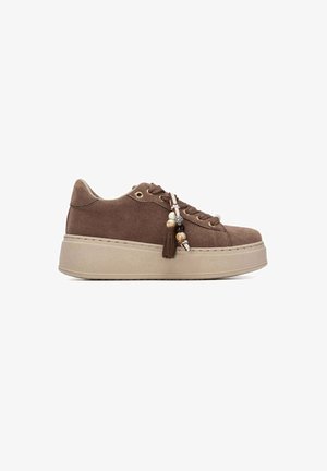 Refresh, ZAPATILLA DE MUJER PLANO - Zapatillas - marron