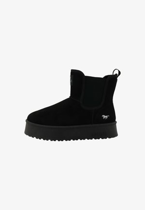 Mustang Snowboots  - black