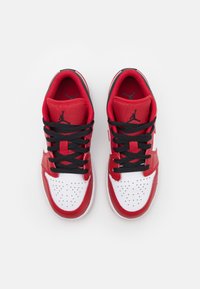 Jordan AIR JORDAN 1 UNISEX - Sapatilhas - white/gym red/black