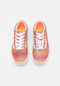 Vans OLD SKOOL - Joggesko - sunrise/true white