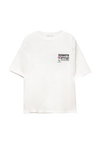Hvid bomulds-t-shirt med en afslappet pasform, der har et trykt "PEANUTS STYLE!" design i sort og pink på venstre brystområde.