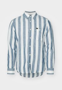 Herren Langarmhemd aus hellblauem und weißen gestreiften Leinen, mit einem Button-Down-Kragen und einer Brusttasche mit einem Logotag.