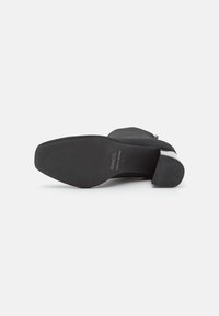 Bianco Botines - black