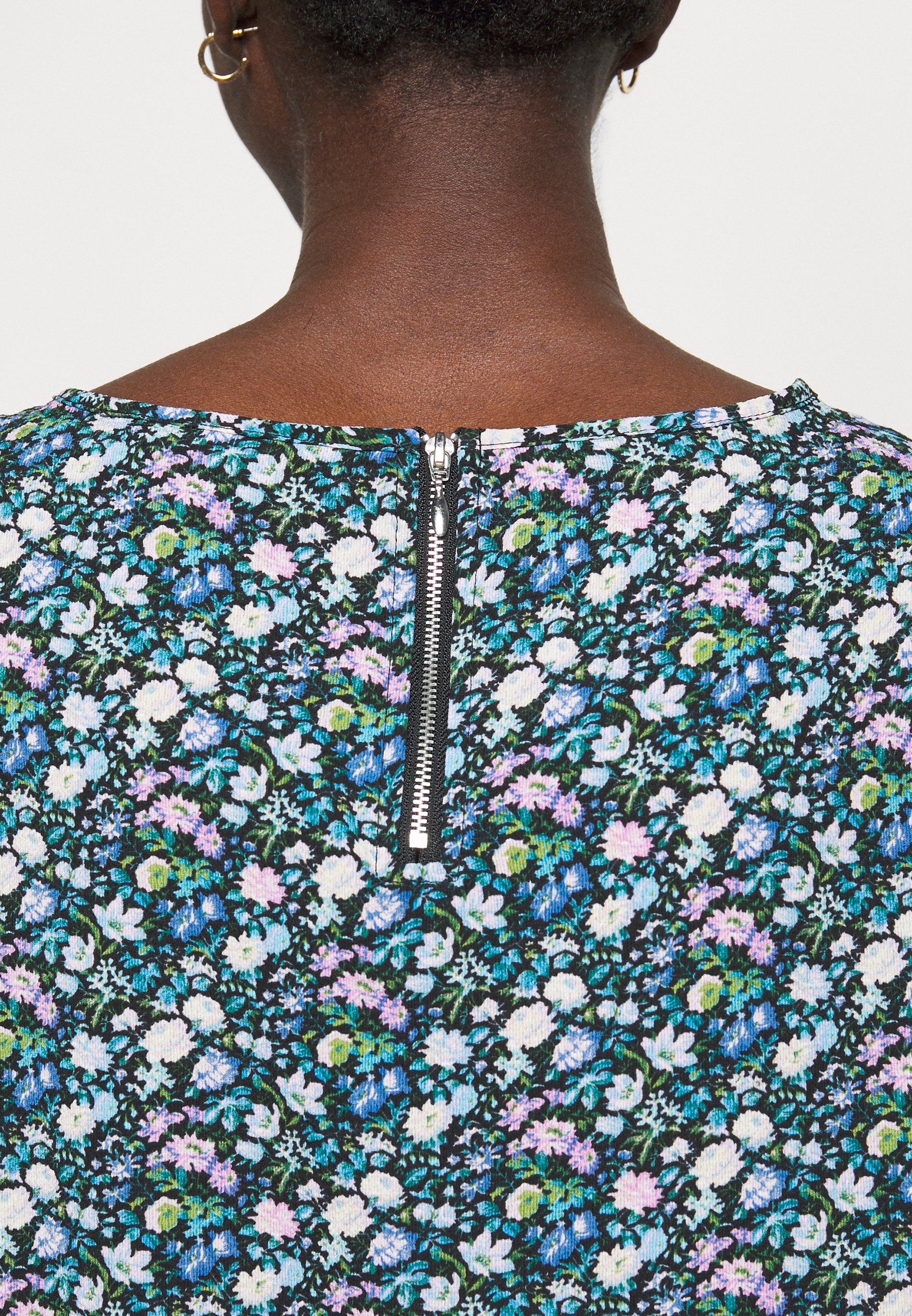Donna ONLVIC - T-shirt con stampa Donna ONLVIC - T-shirt con stampa