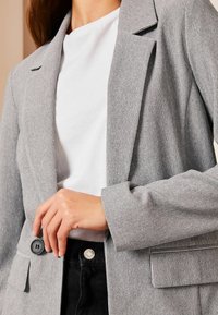 Lipsy REGULAR FIT - Krátky kabát - grey