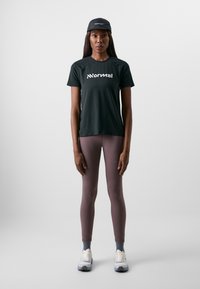 NNormal RACE - Sports T-shirt - schwarz