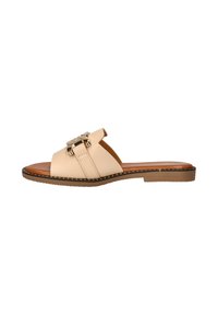 Beige schuifsandalen met twee banden, details in goudkleurig metaal, natuurlijk leren binnenzool en een gestructureerde bruine buitenzool met gestreepte accenten.