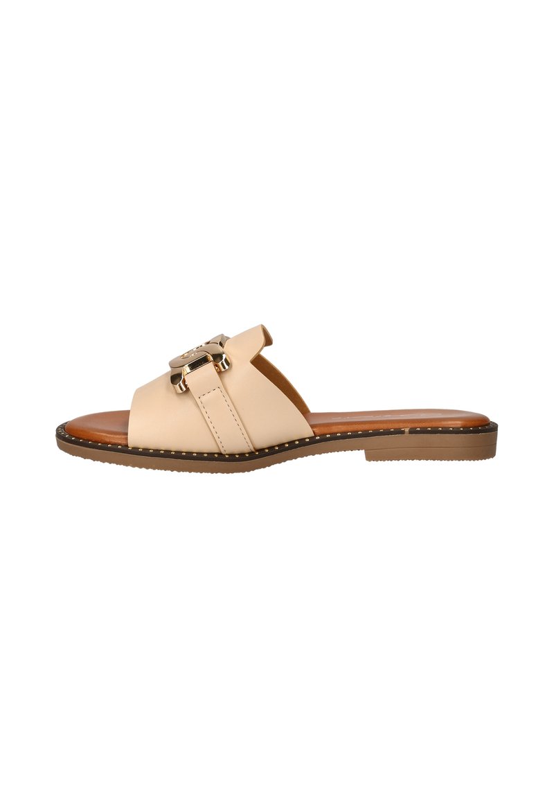 Beige schuifsandalen met twee banden, details in goudkleurig metaal, natuurlijk leren binnenzool en een gestructureerde bruine buitenzool met gestreepte accenten.