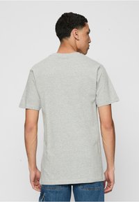 Mister Tee VINTAGE BALLIN - Apdrukāts T-krekls - heather grey