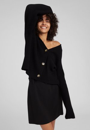 LOGAN - Gilet - black