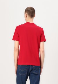 Tommy Hilfiger Print T-shirt - medium red