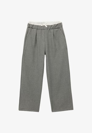 Harmaa raidallinen housut, joissa on leveä lahje, valkoisella joustovyöllä ja nyörillä. Valmistettu pehmeästä, teksturoidusta kankaasta.