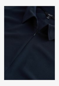 Non sélectionné, navy