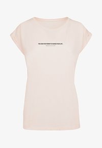 Selected, pink