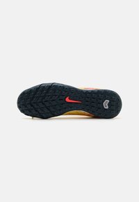 Nike Performance ACADEMY - Nogometne kopačke za umetno travo - light laser orange/armory navy