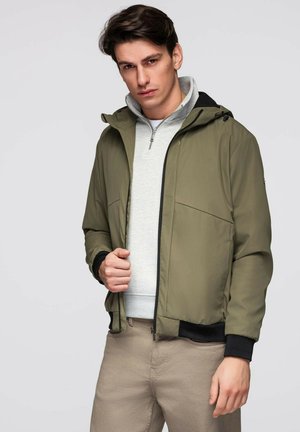 HOODED - Overgangsjakke - olive