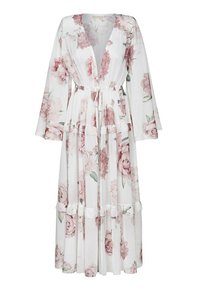 Długa, biała sukienka w kwiaty z różowymi peoniami, głęboki dekolt w serek, pasek w talii, warstwowe falbany i szerokie dzwoniaste rękawy.