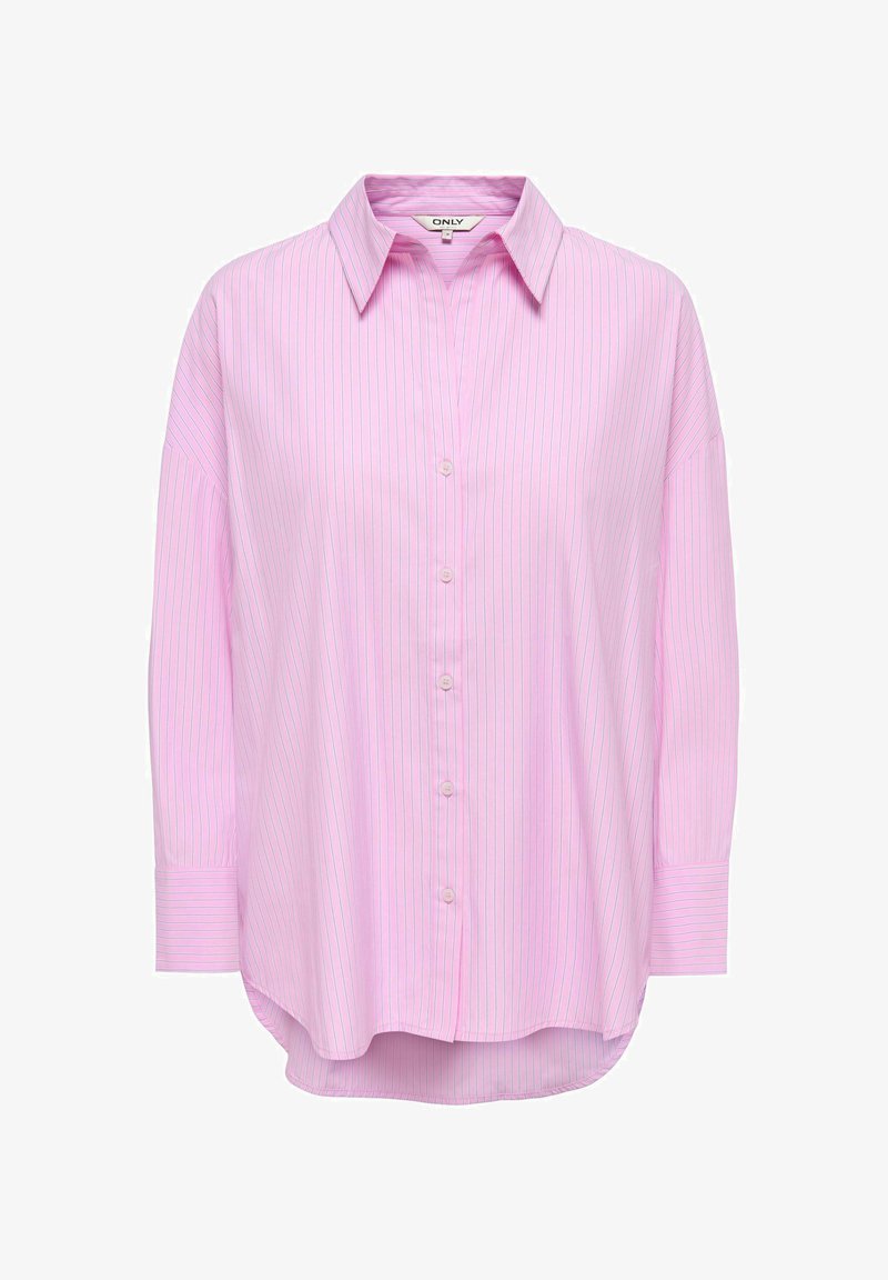 Chemise rose à manches longues avec fines rayures verticales, col pointu et ourlet arrondi, affichée sur fond blanc.