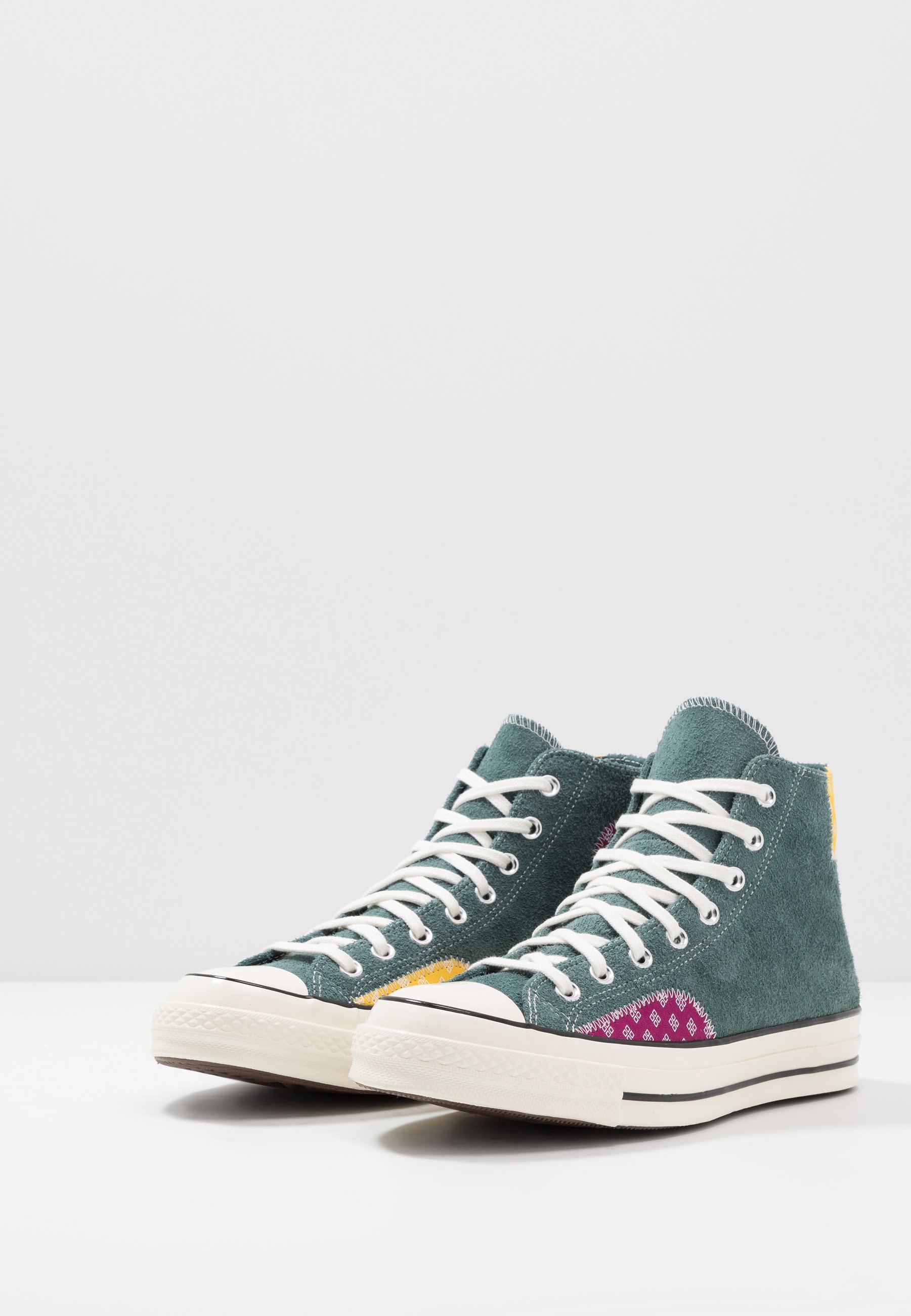 converse rose foncé