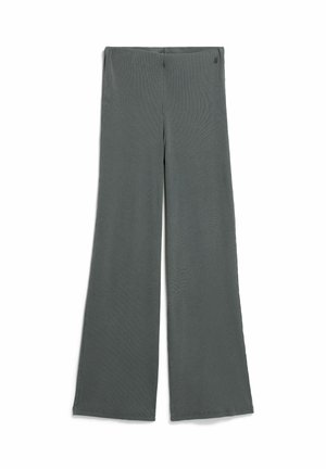 Donkergrijze, wijd uitlopende broek met hoge tailleband, plat liggend op een witte achtergrond.