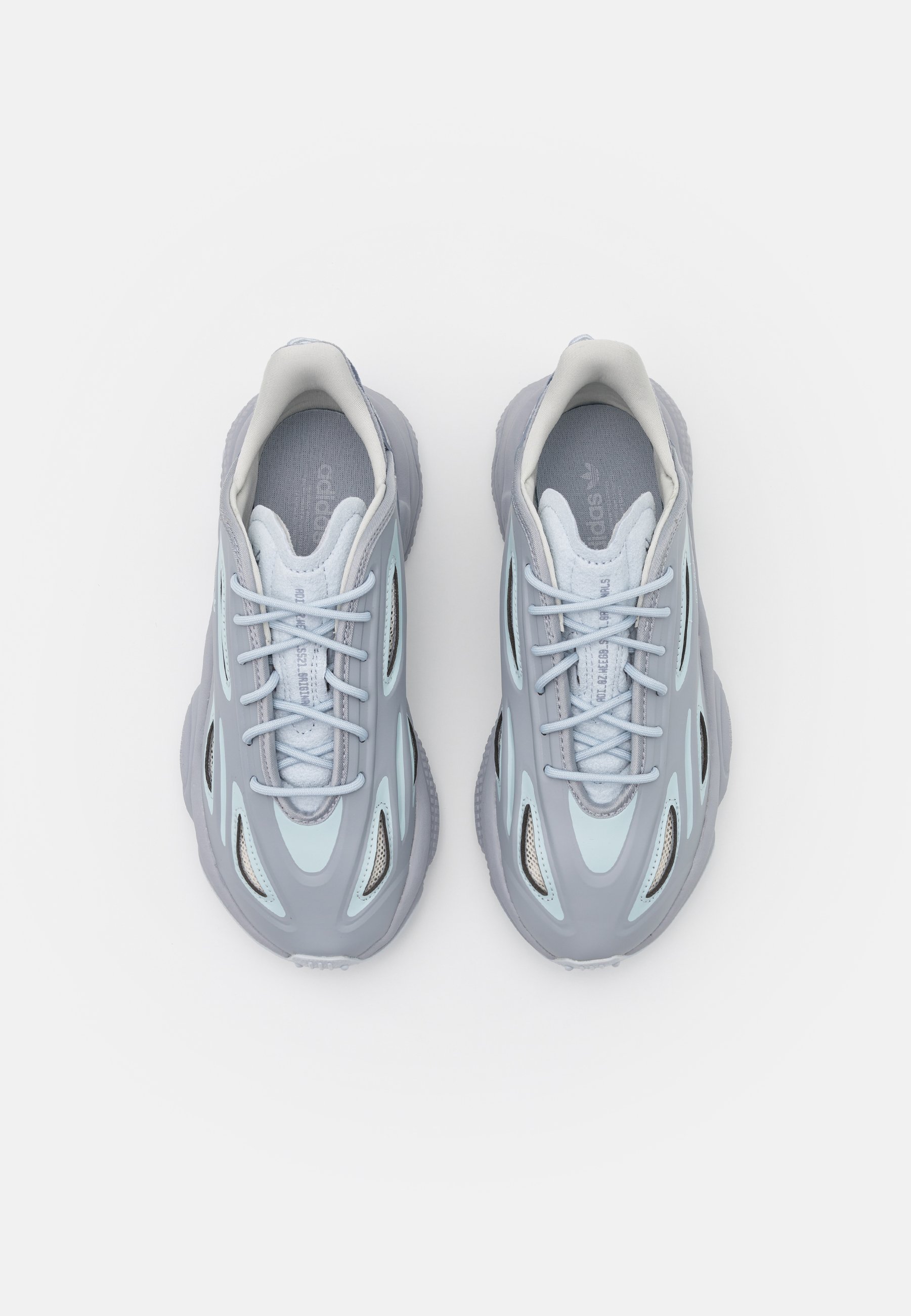 adidas Originals OZWEEGO HELMET OPEN - Sneakers laag - half silver/half  blue/white tint/Grijs - Zalando.nl