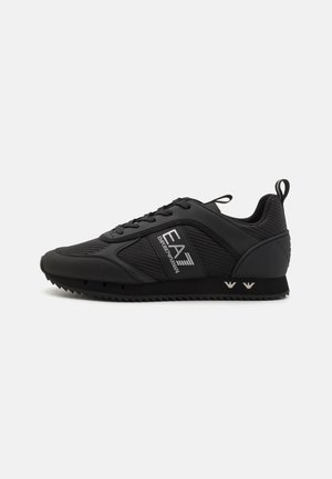 EA7 Emporio Armani UNISEX - Športni copati - triple black/silver