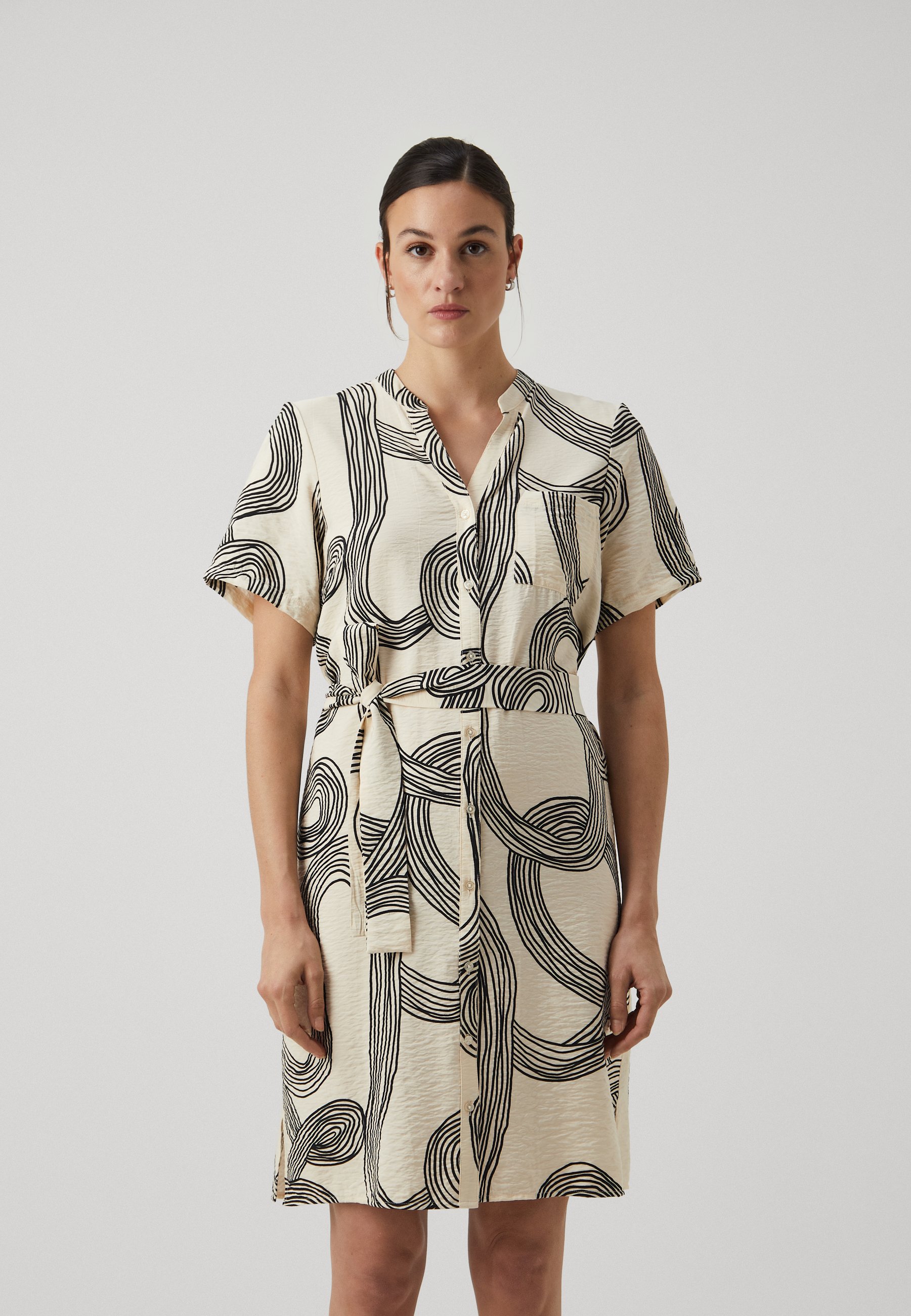 Object OBJLAILA S/S RE TOP NOOS - Camicetta - poinsettia