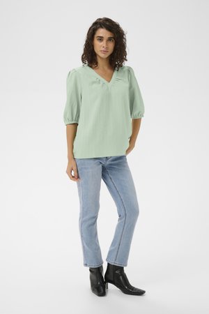 Kaffe KAPAULINA V-NECK - Bluză - balsam green cc