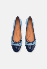Billi Bi Balerīnas laiviņas - navy/light blue denim