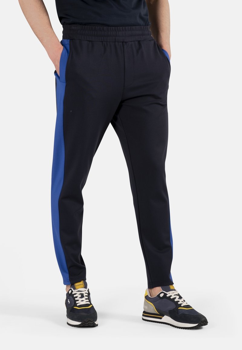 Herren Trainingsanzüge | Harmont & Blaine Jogginghose blu scuro/dunkelblau - FJ42086 Herren Trainingsanzüge | Harmont & Blaine Jogginghose blu scuro/dunkelblau - FJ42086