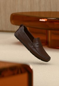 Επιλέχθηκε, dark mocha