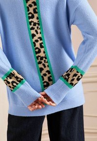 Love & Roses Džemperis - pale blue