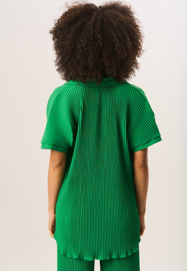 PLISSE SHORT SLEEVE - Button-down blouse2