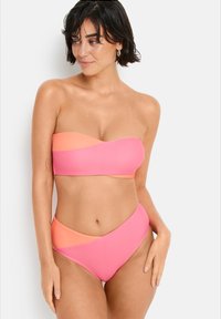 LASCANA - LSCN BY LASCANA BANDEAU BIKINI SET - Bikini - coral/pink Miniatyrbilde 1