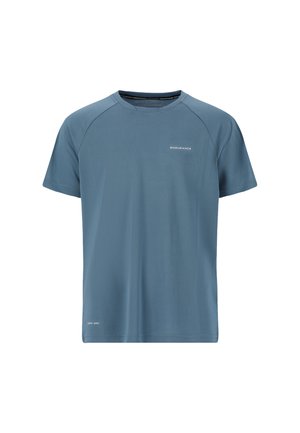 Blå kortärmad atletisk t-shirt gjord av lätt, slät tyg. Har en rund halsringning och subtil branding på framsidan.