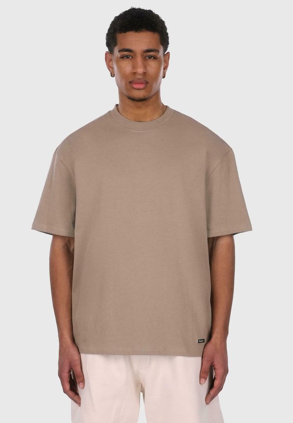 HEAVY PATCH  - T-Shirt basic - silver mink