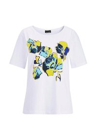 Weißes T-Shirt mit kurzen Ärmeln, das mit einem bunten Blumenmuster in Blau, Gelb und Schwarz und einem glänzenden Finish auf den Blumen gestaltet ist.
