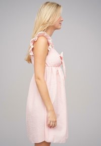 Cloud 5ive MIT RÜSCHEN  - Rochie de zi - lightrose