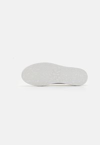 Calvin Klein Jeans FLATFORM ESSENTIAL MONO - Sneaker low - eggshell/bright white