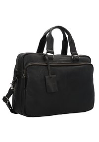 Schwarze Leder-Laptoptasche mit doppelten Tragegriffen, verstellbarem Schultergurt, zwei Reißverschlussfächern und einem Frontanhänger mit Markenlogo.