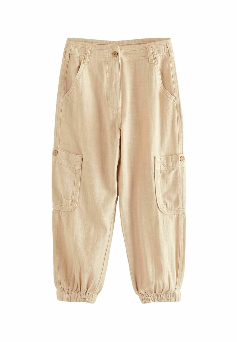 Beige Cargo-Hosen mit einem elastischen Bund, zwei Seitentaschen und zwei großen Oberschenkeltaschen. Leichter Stoff mit einer glatten Textur.