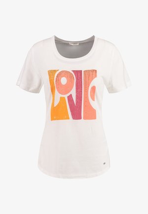 Valkoinen lyhythihainen t-paita, jossa edessä värikäs retrotyylinen "LOVE"-teksti oranssina, vaaleanpunaisena ja punaisena, koristeltuna pienillä kimaltavilla pilkuilla.