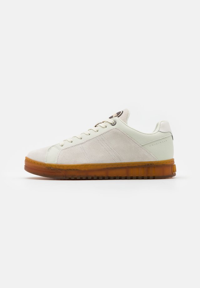 BRADBURY - Matalavartiset tennarit - warm white