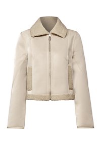 Beige läderjacka med fårskinnskrage, sidofickor och en kortad passform. Har en dragkedja fram och en slät yta.