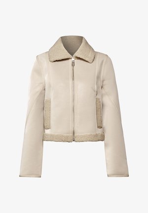 Beżowa skórzana kurtka z kołnierzem z owczej wełny, bocznymi kieszeniami i skróconym krojem. Posiada pełny zamek błyskawiczny z przodu oraz gładką fakturę.